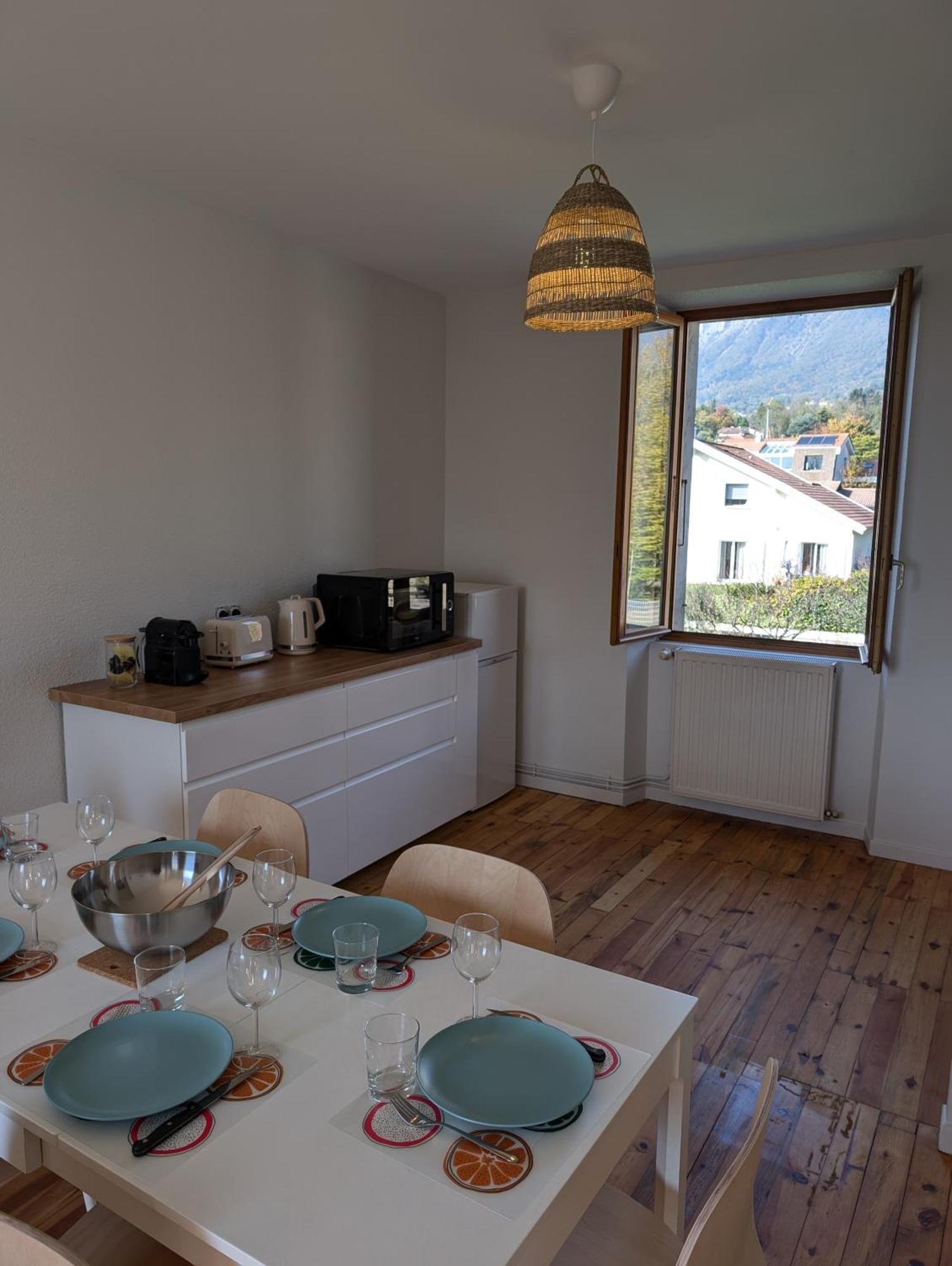 Appart 65M2 Avec 2 Chambres Dans Ferme Renovee - Parking Gratuit - Grande Vue Montagnes Montbonnot-Saint-Martin Exterior photo
