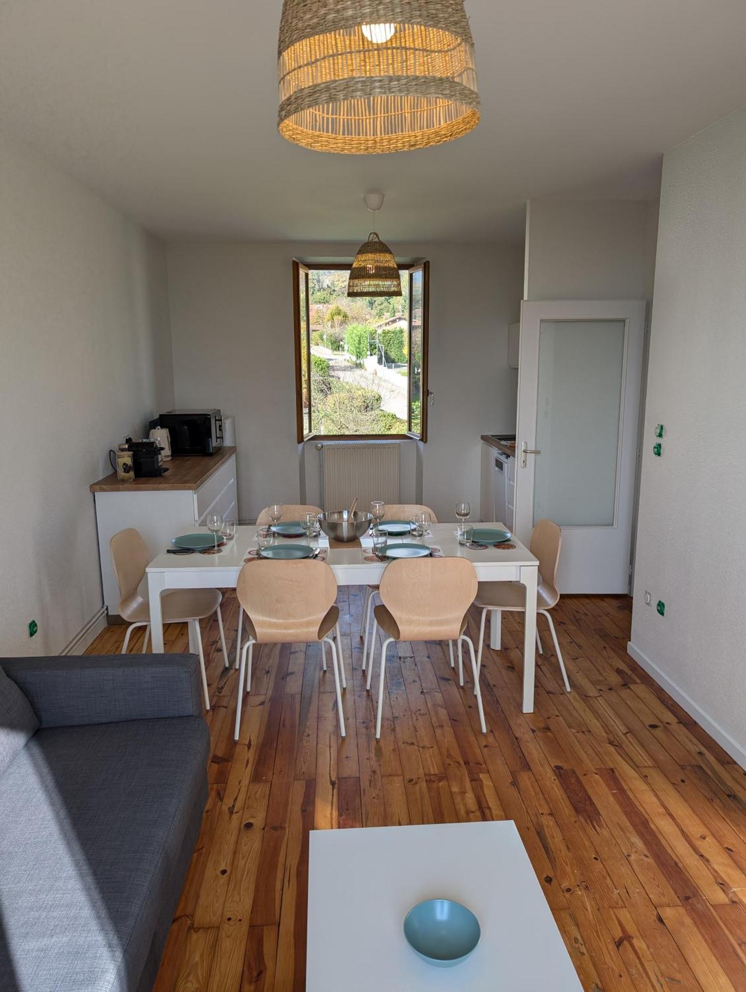 Appart 65M2 Avec 2 Chambres Dans Ferme Renovee - Parking Gratuit - Grande Vue Montagnes Montbonnot-Saint-Martin Exterior photo