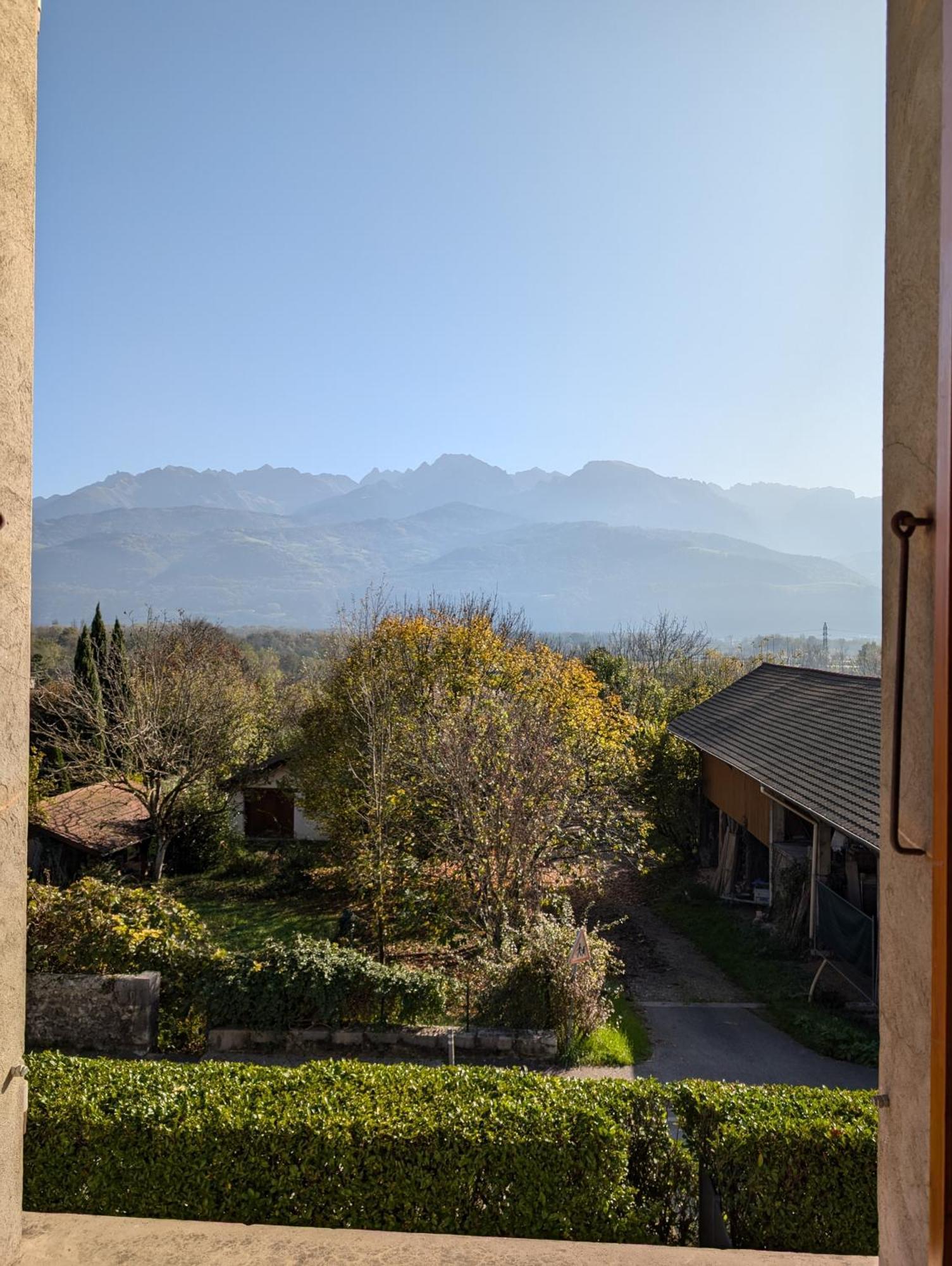 Appart 65M2 Avec 2 Chambres Dans Ferme Renovee - Parking Gratuit - Grande Vue Montagnes Montbonnot-Saint-Martin Exterior photo
